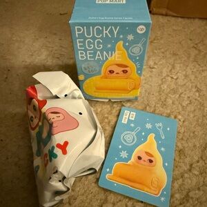 Pucky Egg Beanie Figurine - Confirmed Egg Roll